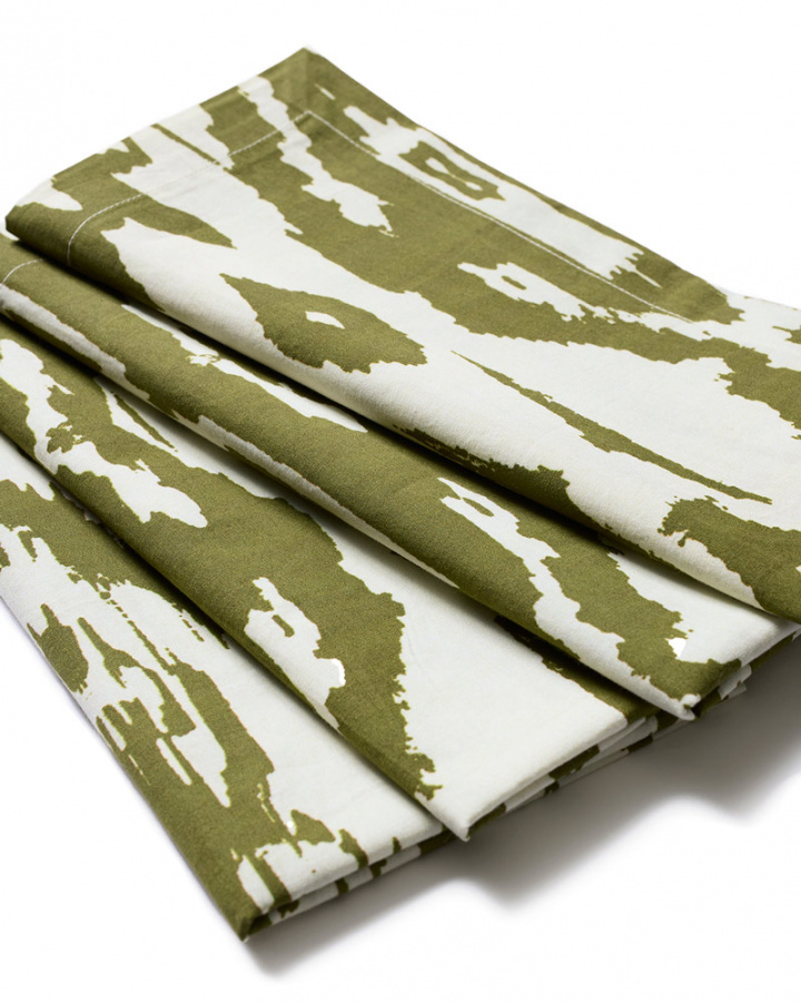 Ikat Madras - Cactus Green/Off White i gruppen Bordsdukar hos Chhatwal & Jonsson (ZCN181272-27)